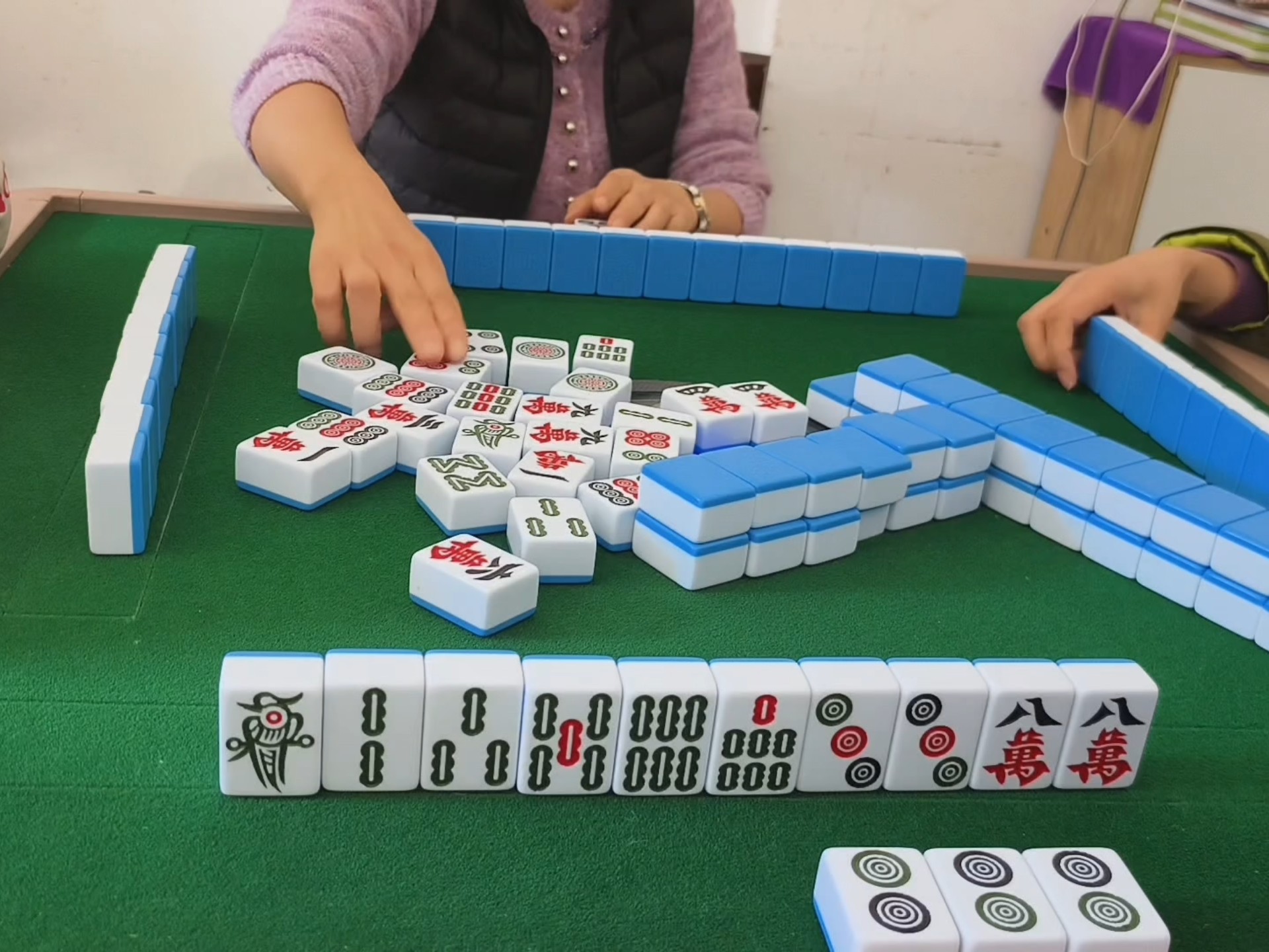 万能开挂辅助“嘻嘻红中麻将挂免费版”(透视)其实确实有挂-第2张图片