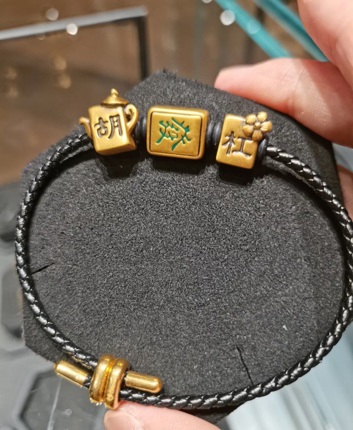 推荐一款“雀神广东麻将开挂神器通用版	”开挂神器{透视辅助}全揭秘-第1张图片