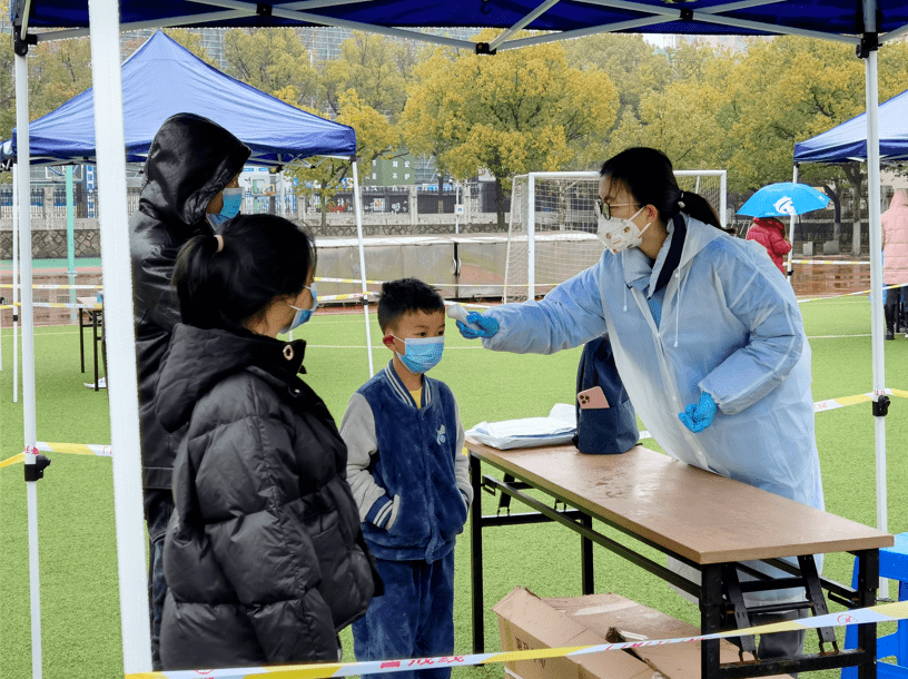 “杭州新增5例本土确诊” 杭州新增4例？-第1张图片