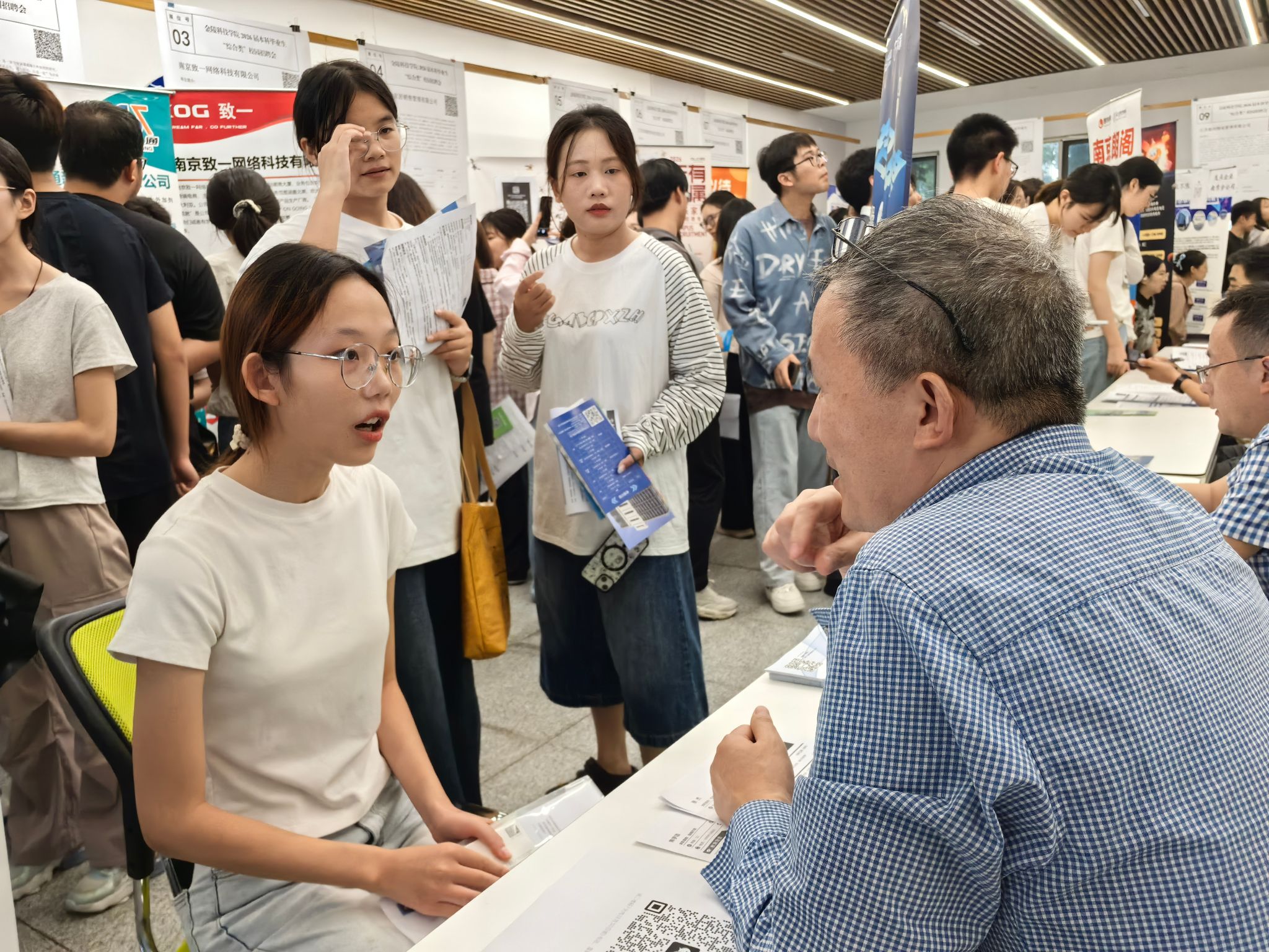 2026首发科技“边锋老友麻将有挂吗	”详细外挂透视辅助软件教程-第2张图片