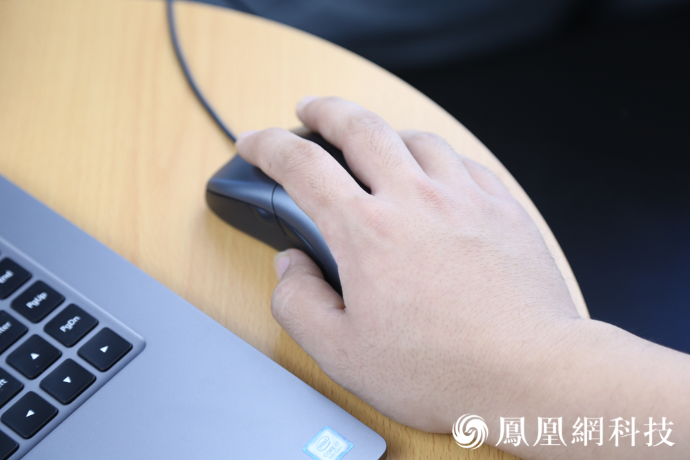 辅助神器“情怀大贰免费开挂方法下载	”(原来确实是有插件)-第1张图片