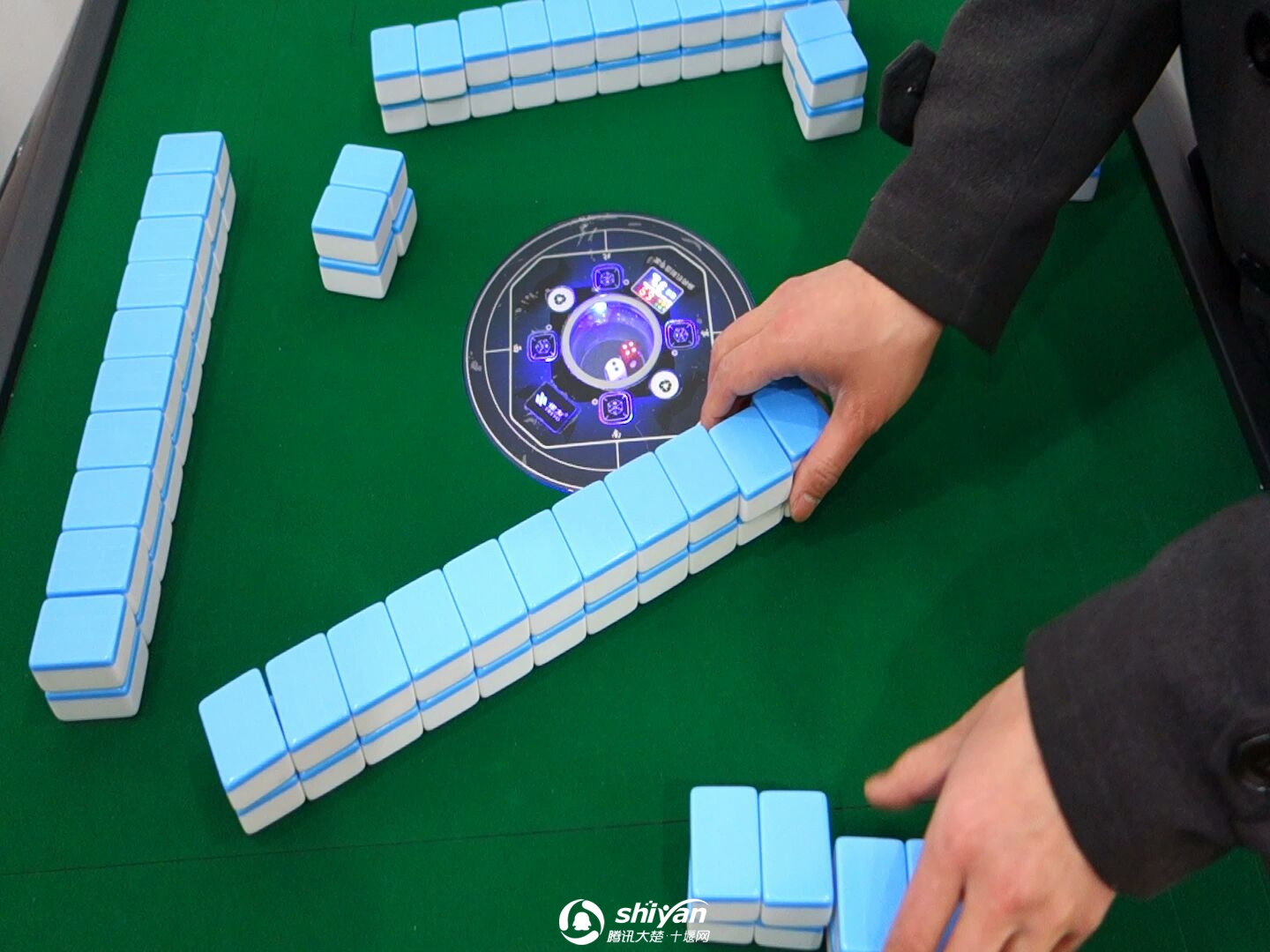 实测分享“微乐陕西麻将免费开挂神器”科技辅助神器手机版教程-第1张图片