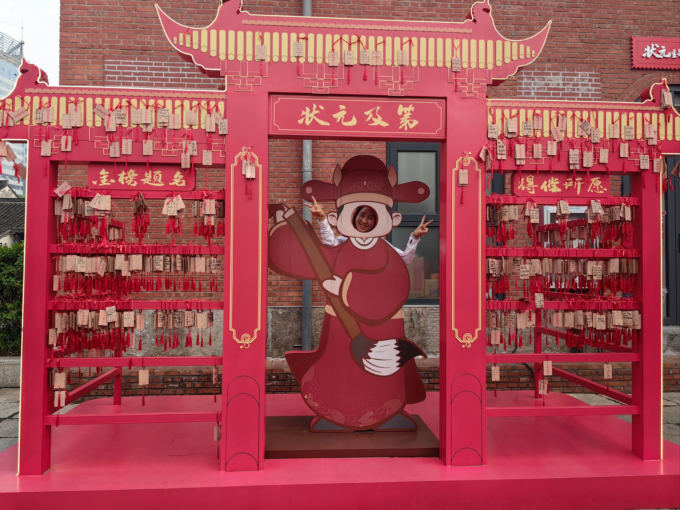 一键必胜“哈局十三张开挂神器下载”科技辅助神器手机版教程-第1张图片