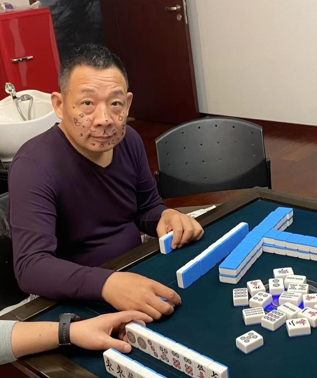 一键必胜“海满麻将开挂神器怎么用”详细分享装挂步骤教程-第2张图片