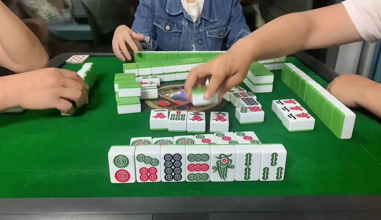 实测辅助“微乐贵阳捉鸡麻将开挂神器下载安装”开挂(透视)辅助教程-第2张图片